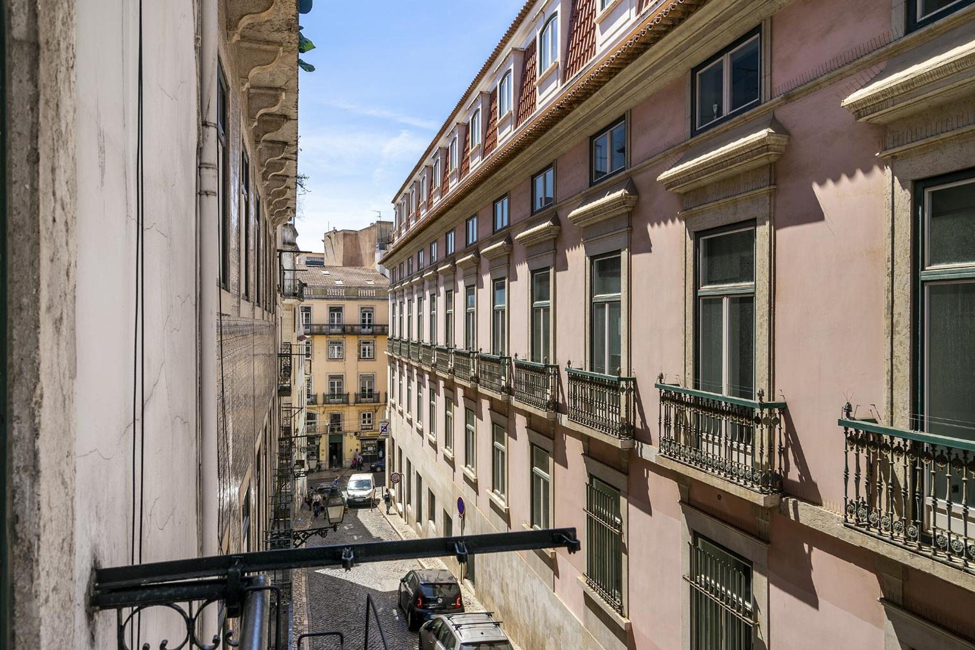 Whome Stylish Family Residence In The Heart Of Chiado Lisbon Exterior photo